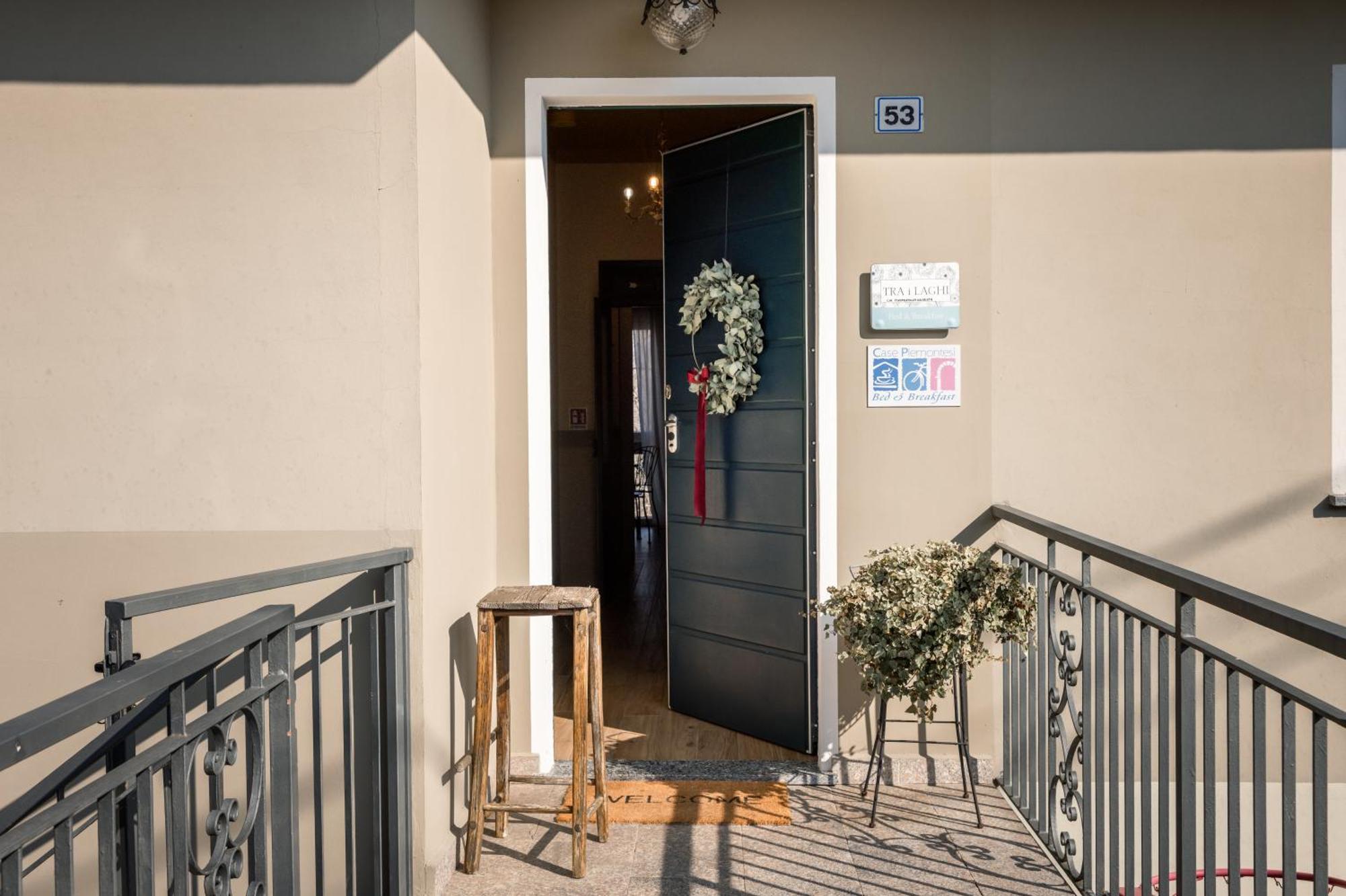 Casale Corte Cerro B&B Tra I Laghi المظهر الخارجي الصورة
