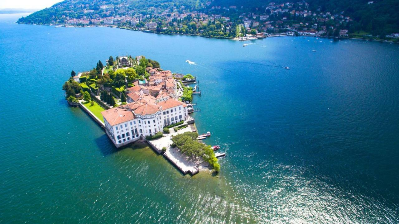 Casale Corte Cerro B&B Tra I Laghi المظهر الخارجي الصورة